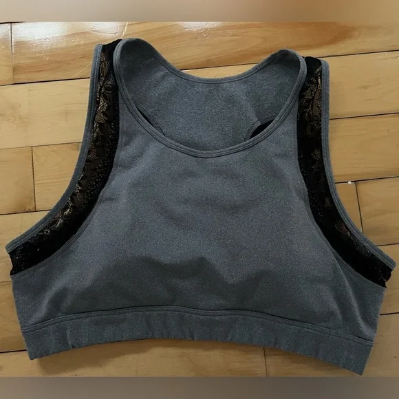 Top - Picture 6 of 7